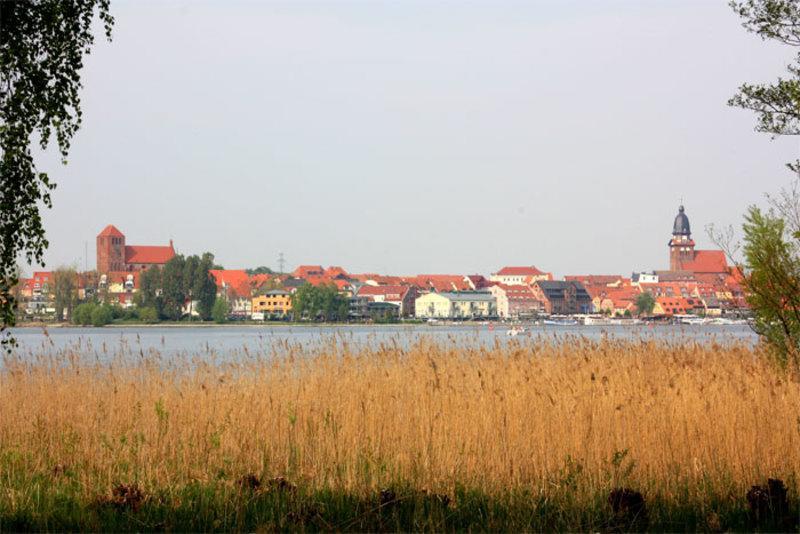 Ferienhaus Waren See 7101 Екстериор снимка